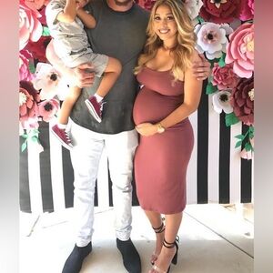 Sleeveless burgundy Dress